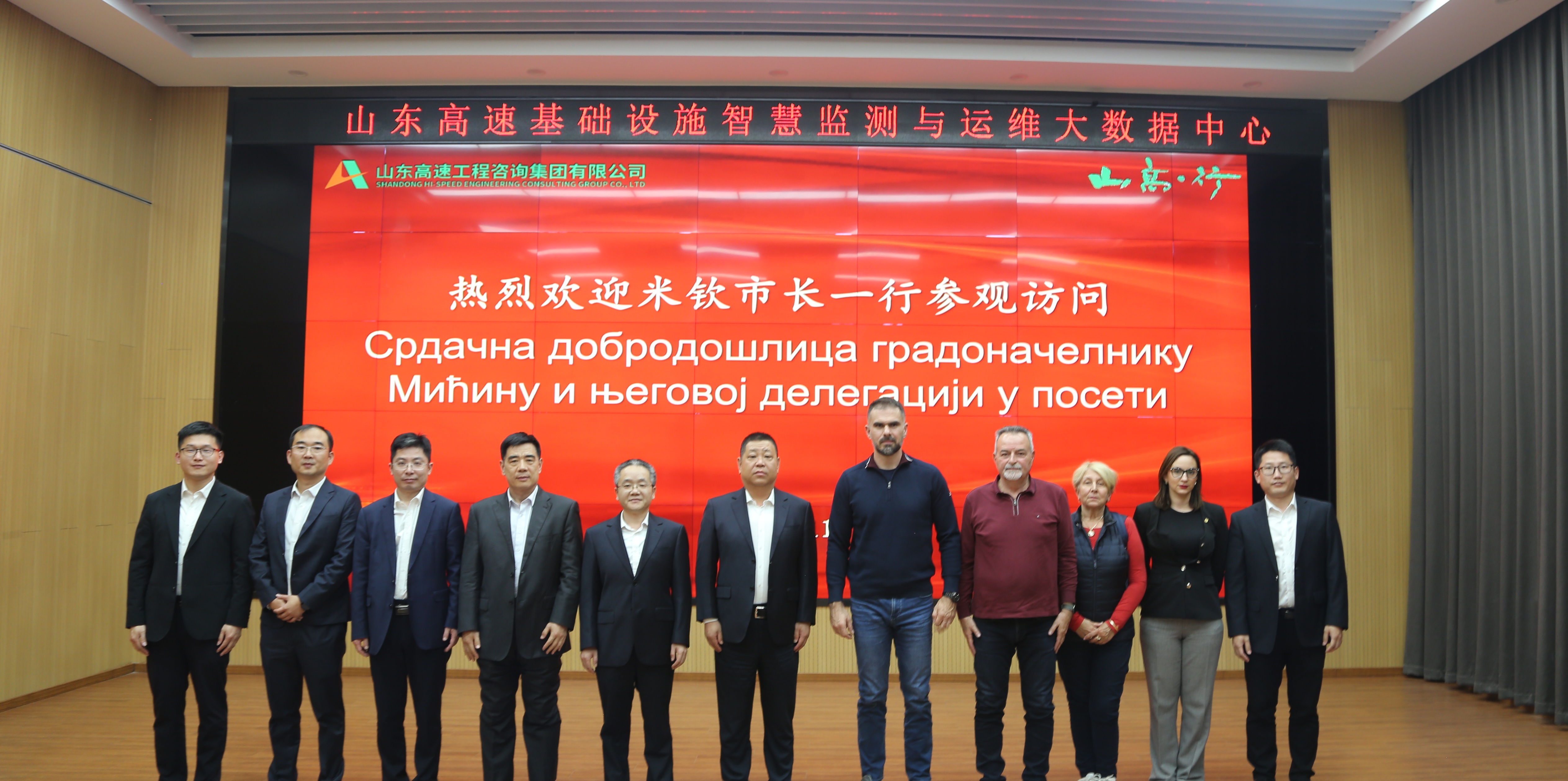 1764031708874729.jpg 1764031708874729.jpg